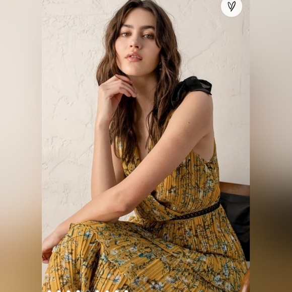 Lulus Such Sophistication Yellow Floral Print Pleated Maxi feminine Dress Size L - Picture 5 of 15